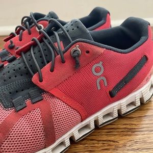 On Running shoes/ bright salmon color/ size 7